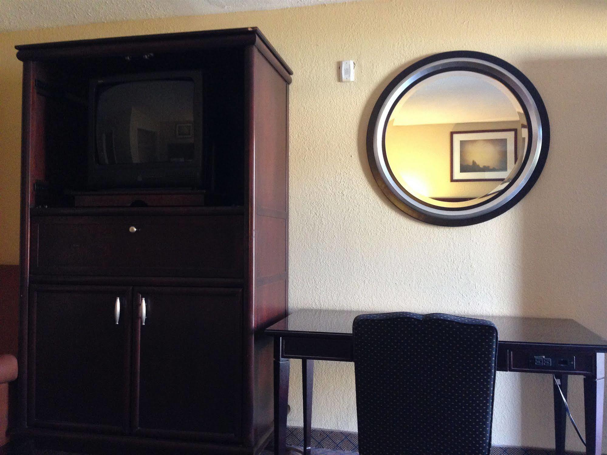 Travel Inn & Suites Humble Kültér fotó